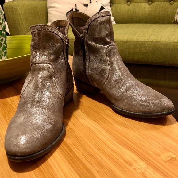 Anthropologie Seychelles Ankle Boot Metallic 8 1/2 - Picture 3 of 12